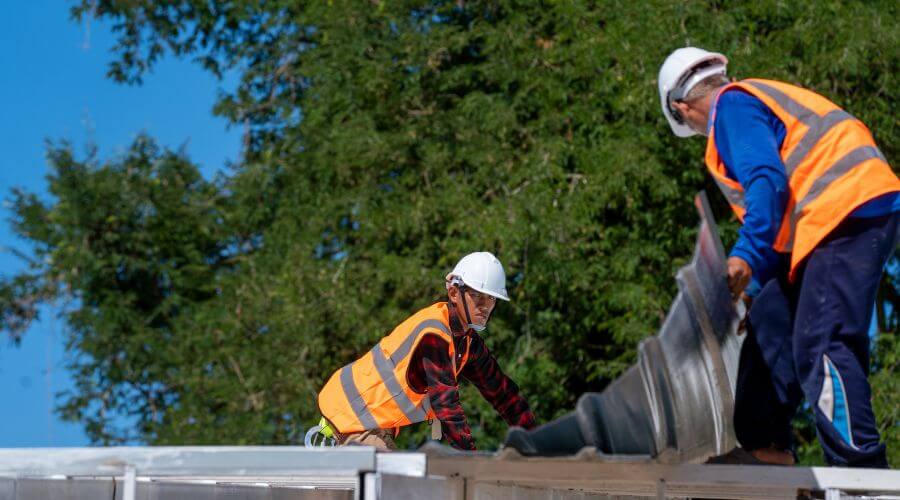 Professional gutter cleaning in Trumbull, NE